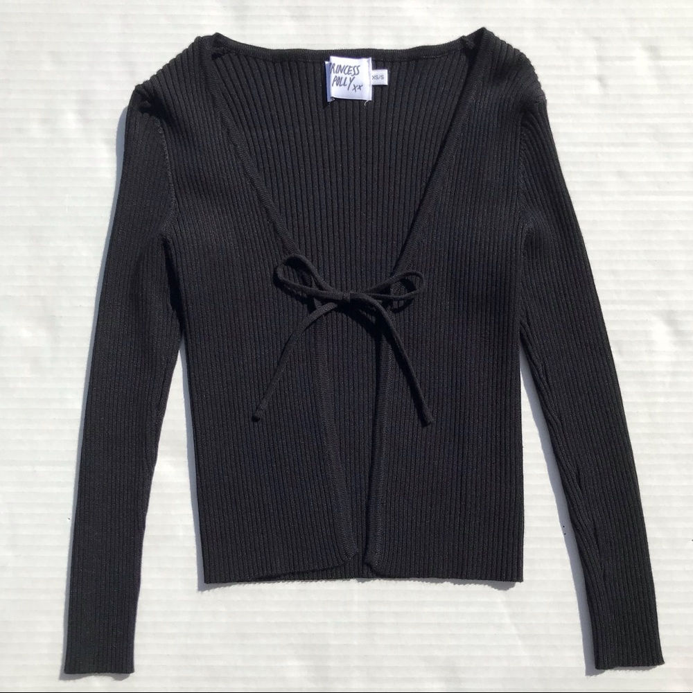 PRINCESS POLLY Ribbed, Long-Sleeve, Cropped Sweater w/ Tie Front - Black